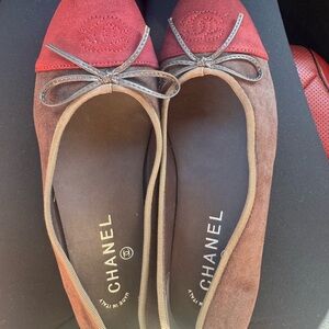 CHANEL Brown Suede Ballet Flats with Red Cap Toe and Bow